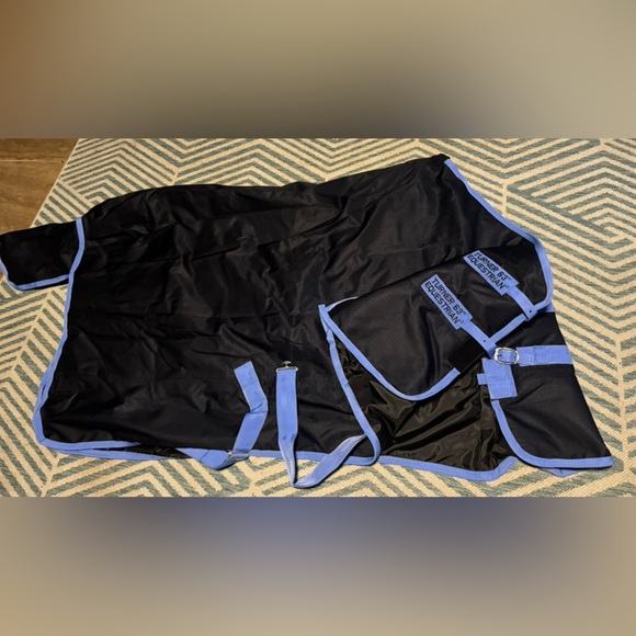 600d Navy Medium Weight Waterproof Horse Turnout Rug 200g Fill - 63" - Picture 8 of 12